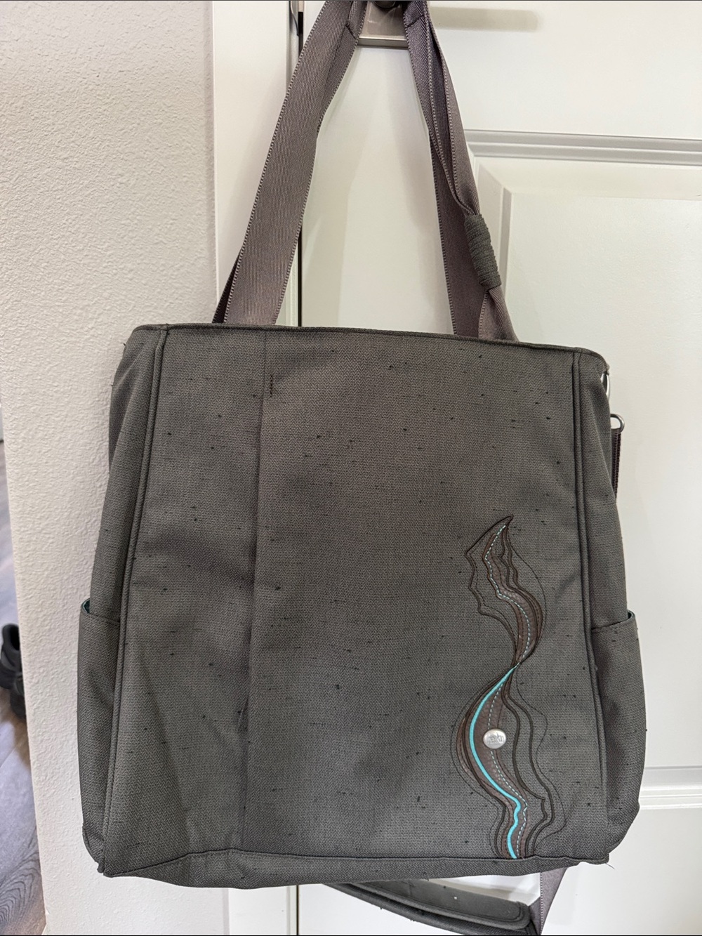 Haiku Gray Women’s Tote Bag with Wave Accent
